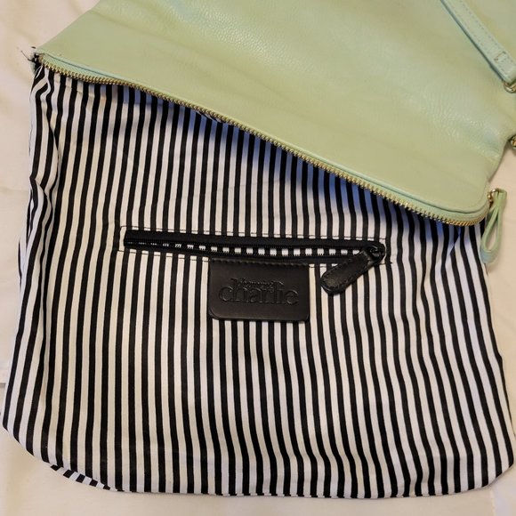 ❣️HP❣️Charming Charlie mint fold over snap/zip closure w/removable strap purse. - Picture 9 of 12
